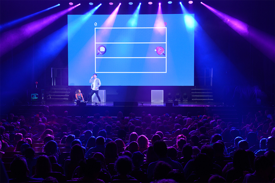 DanTDM playing Paddle of Doom with an audience during his 2016 UK tour